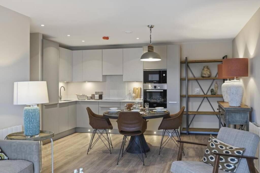 5* Luxury, City Centre, Brand New Development Belfast Exterior photo