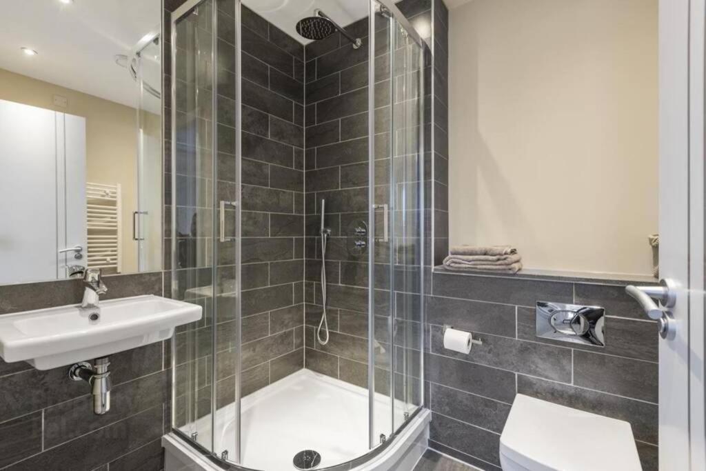 5* Luxury, City Centre, Brand New Development Belfast Exterior photo